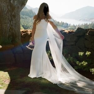 Untamed Petals Day Dream Veil